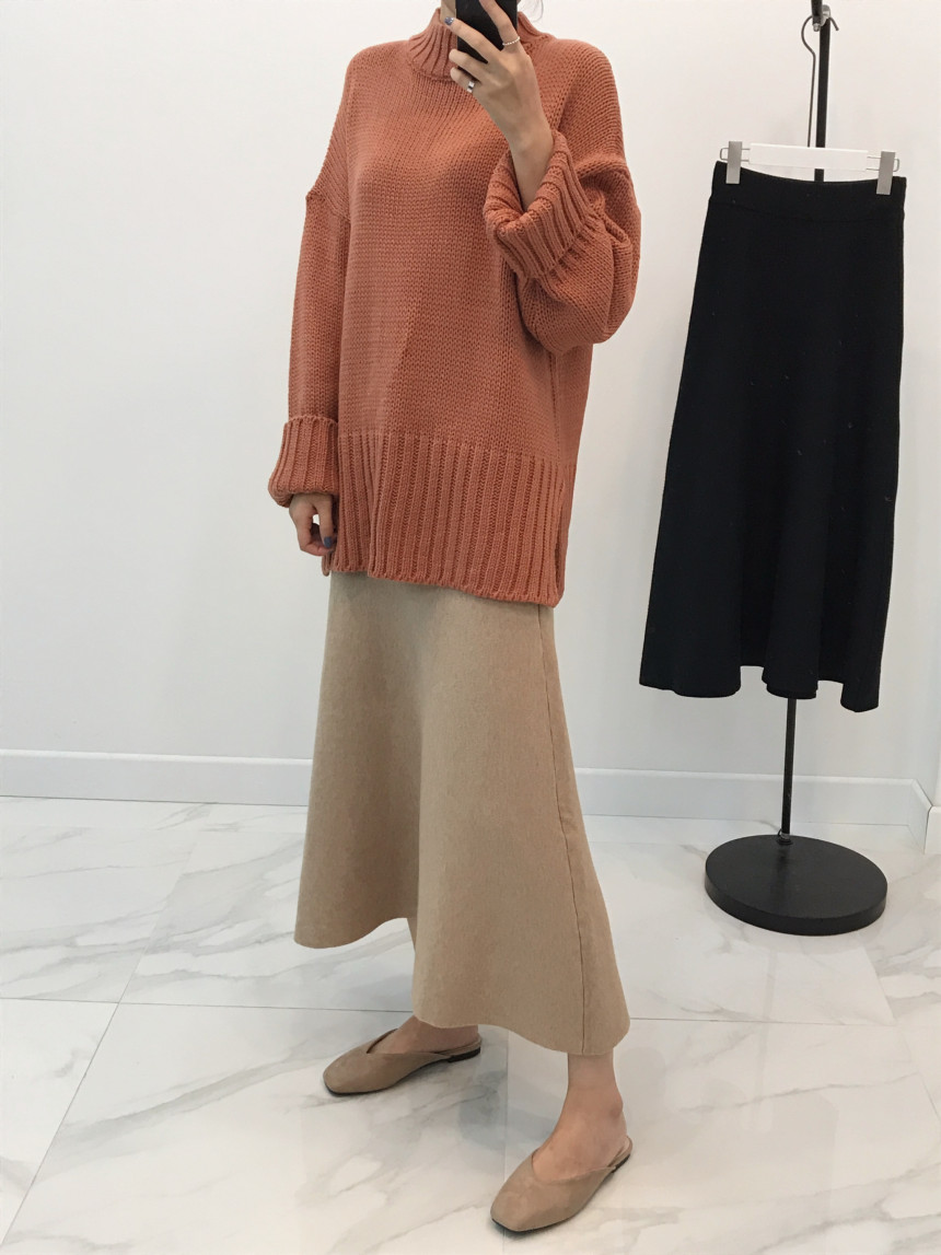 Bella bending knit long skirt A line winter natura