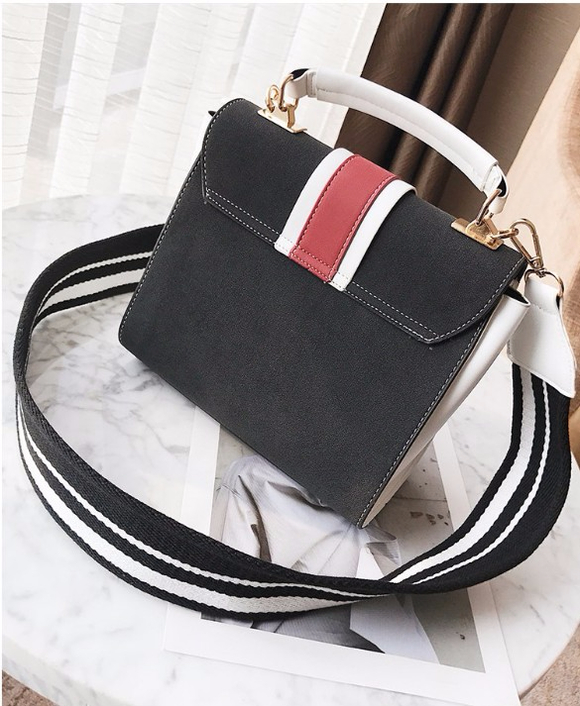 <b><p>Flower Embroided Square Css Back Women Mini</p></b><b><p>花の刺繍スクエアクロスバック女性ミニ​​バック女性20代カジュアルバッグケジュ 여성크로스백</p></b><br /><br /><p align='center'>