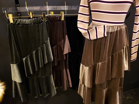 Velvet Unbalance Ruffle 2-stage canvas bending Lon