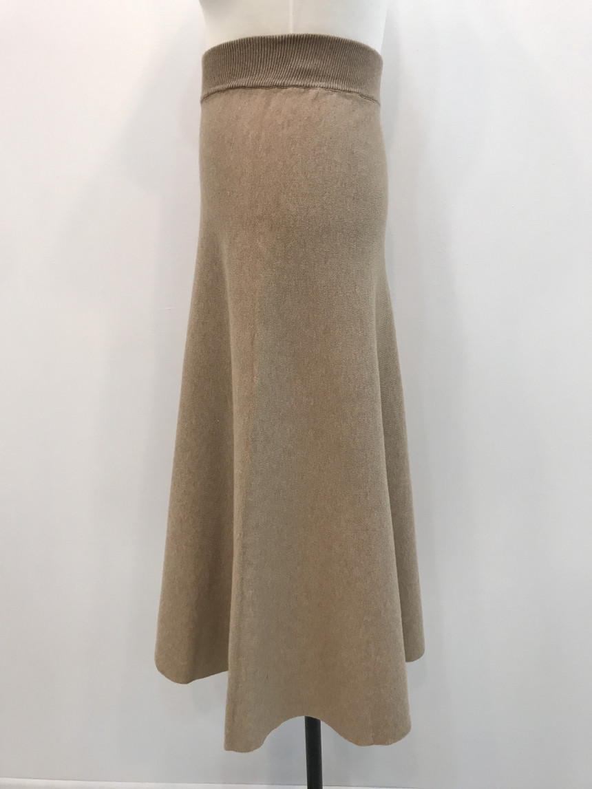 Bella bending knit long skirt A line winter natura