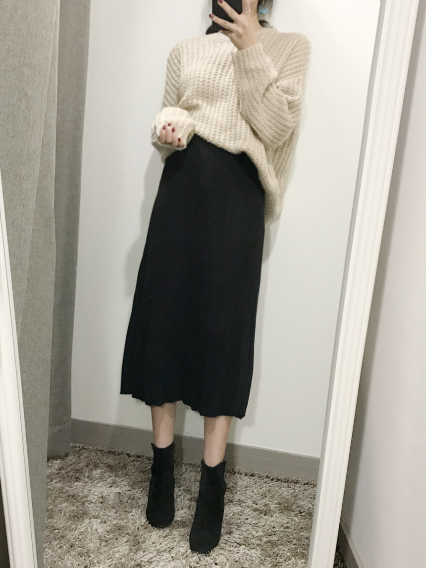 Goliath Knit Pleated Long Skirt 2color Flared Band