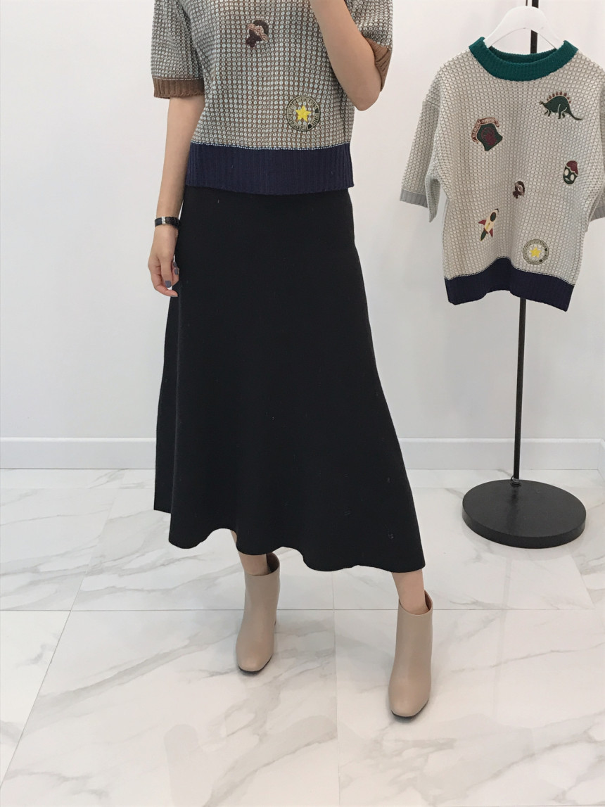 Bella bending knit long skirt A line winter natura