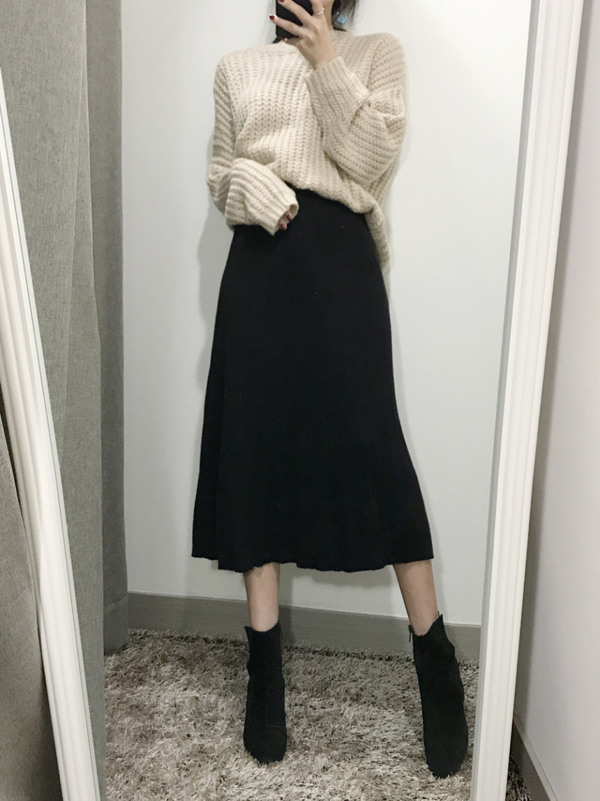 Goliath Knit Pleated Long Skirt 2color Flared Band