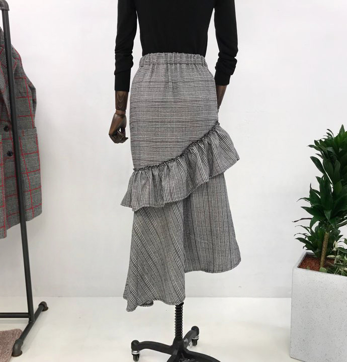Check frill long skirt unblock set female bending
