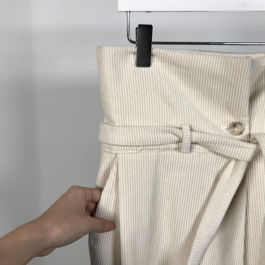 Kanne Unique strap Golden slit Long skirt Normal m