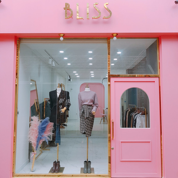 <b><p>embroidery Monoki Sexy Ray Beachwear Summ</p></b><b><p>刺繍 モノキニ セクシーな非ビーチウェア 夏バカンスルック ハワイアタイル ほのかには</p></b><br /><br /><p align='center'>