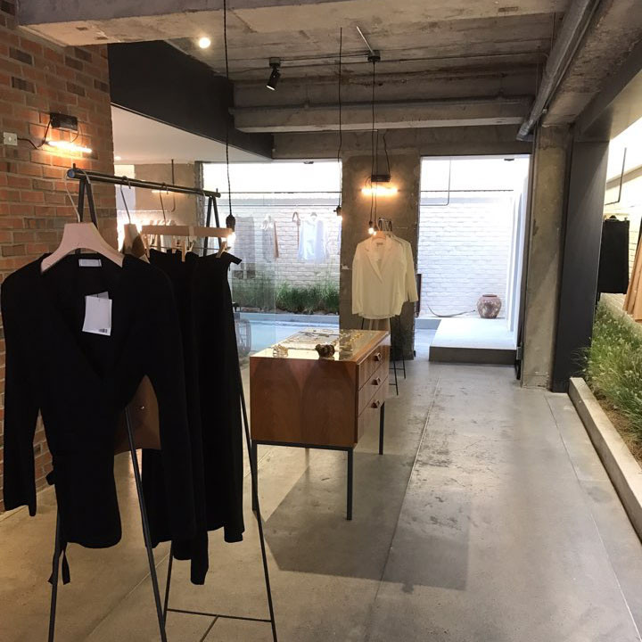 Kanne Unique strap Golden slit Long skirt Normal m