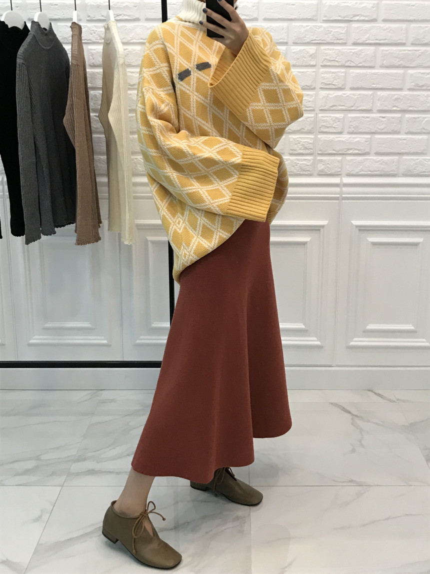 Bella bending knit long skirt A line winter natura