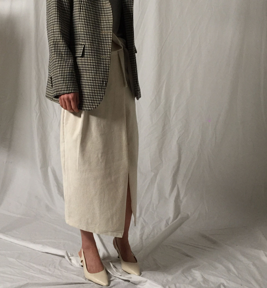 Kanne Unique strap Golden slit Long skirt Normal m