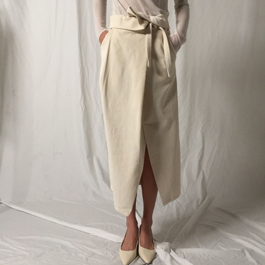 Kanne Unique strap Golden slit Long skirt Normal m