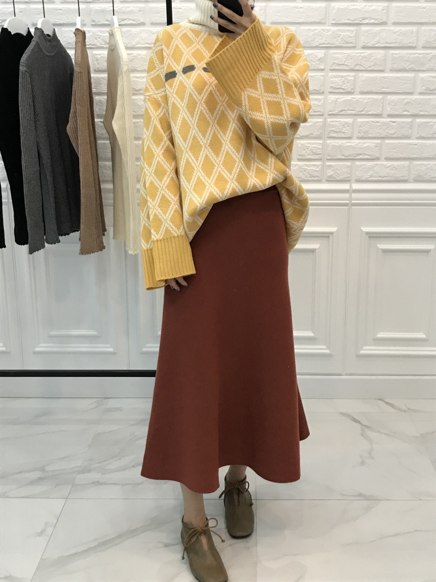 Bella bending knit long skirt A line winter natura