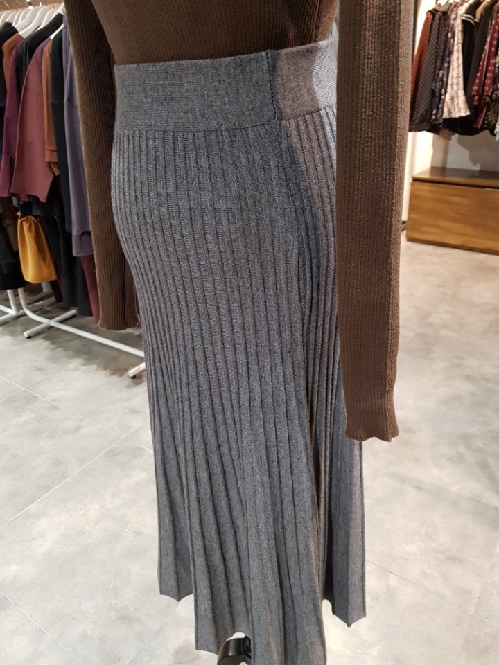 Nine Step Winter Vertical Flare Banding Long Skirt