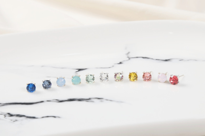 Swarovski Cubic simple earrings Daily glitter Swar