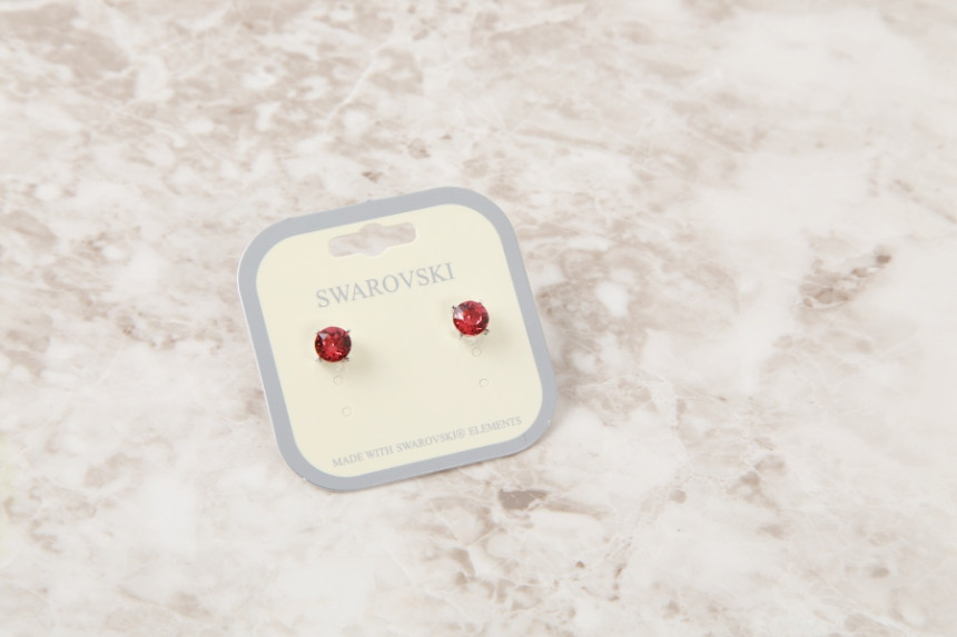 Swarovski Cubic simple earrings Daily glitter Swar