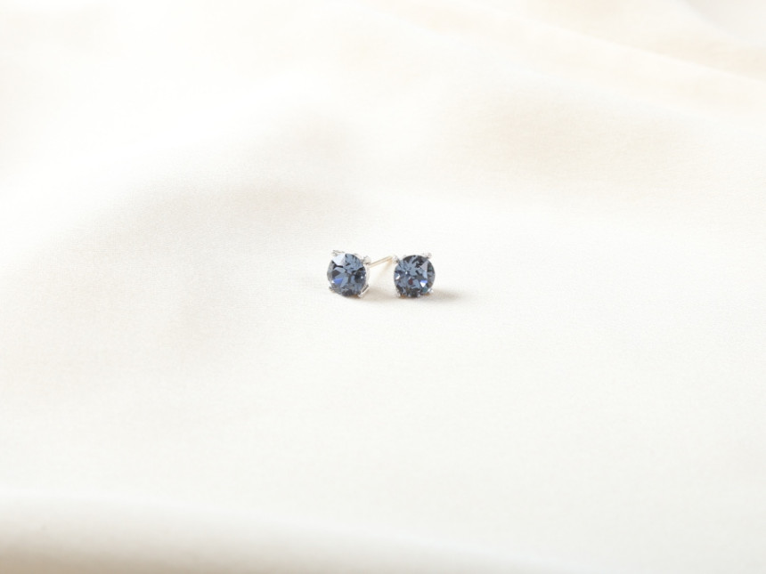 Swarovski Cubic simple earrings Daily glitter Swar