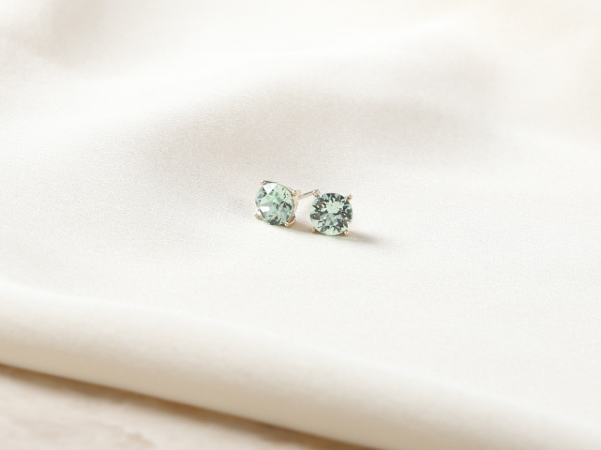 Swarovski Cubic simple earrings Daily glitter Swar