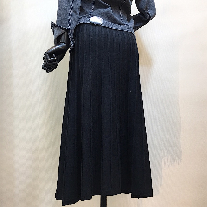 Simple knit long skirt a line Goliath Flare Bendin