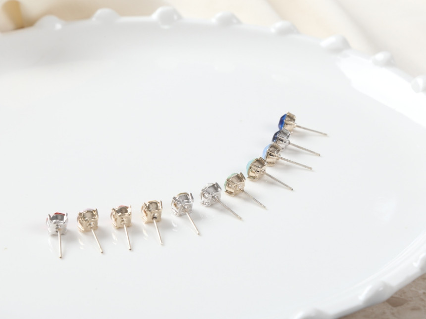 Swarovski Cubic simple earrings Daily glitter Swar