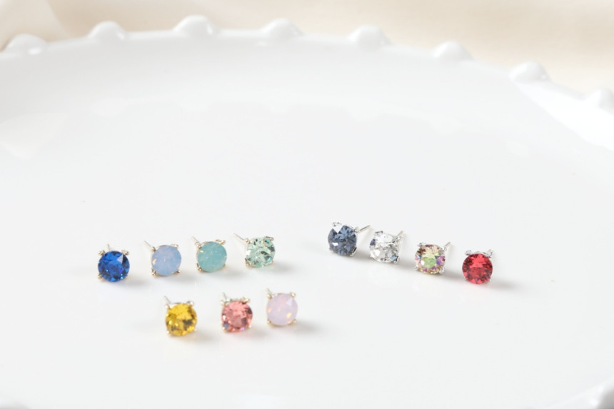 Swarovski Cubic simple earrings Daily glitter Swar