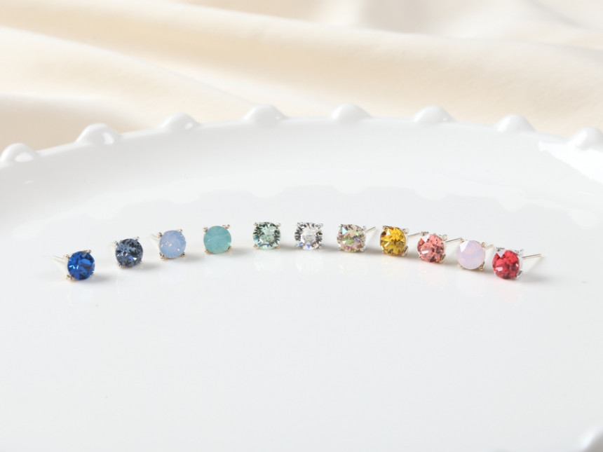 Swarovski Cubic simple earrings Daily glitter Swar