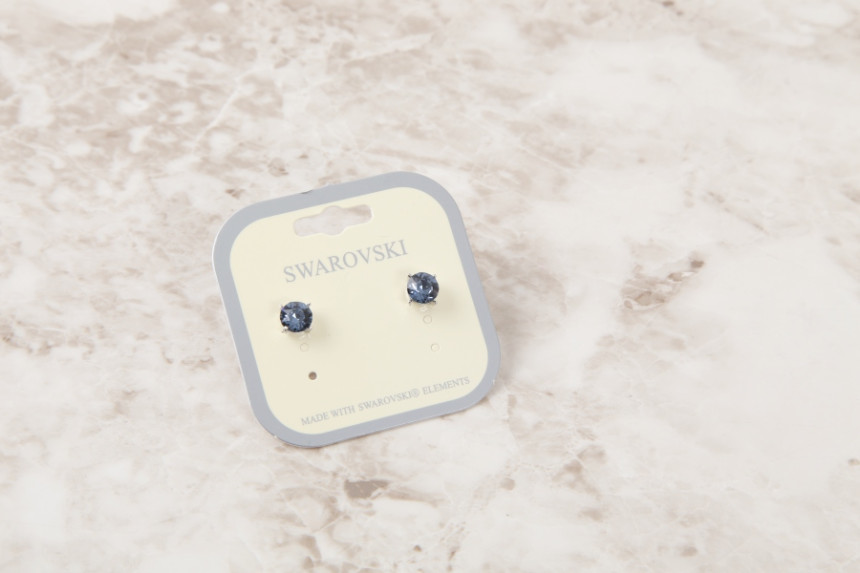 Swarovski Cubic simple earrings Daily glitter Swar