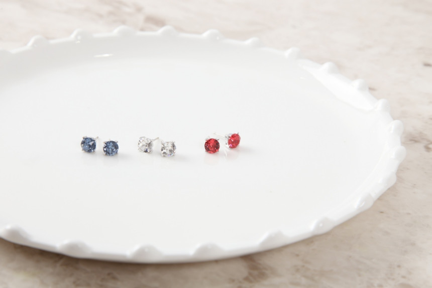 Swarovski Cubic simple earrings Daily glitter Swar