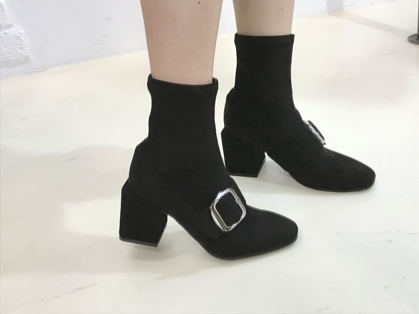 Rectangular buckle Suede Angle Available everywher