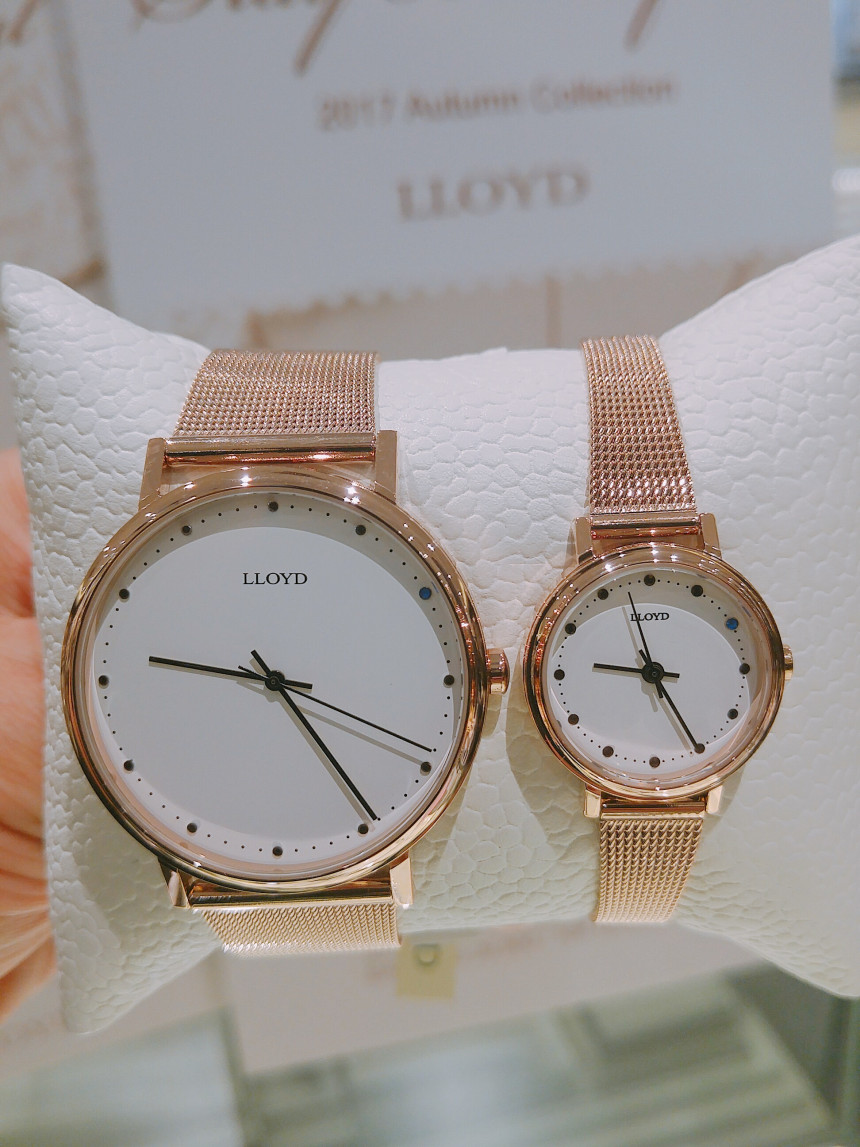 <b><p>Lloyd 2 o'cck Blue Stone Mesh couple LL1G17673</p></b><b><p>ロイド 2時の ブルーストーン メッシュ カップル 時計 LL1G17673 ゴールド</p></b><br /><br /><p align='center'>