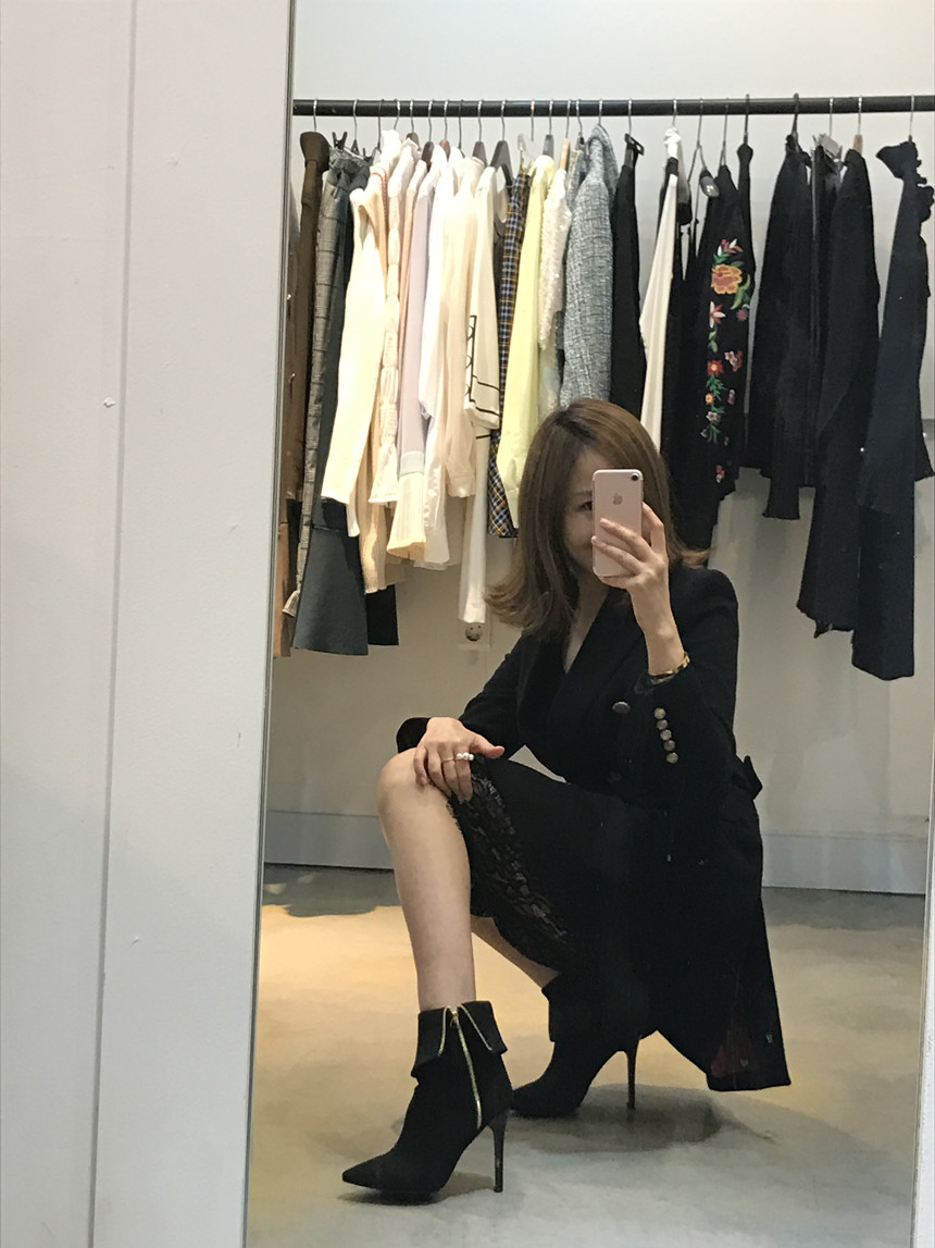 Suede Angle Boots Feminine look 30 suits for skirt