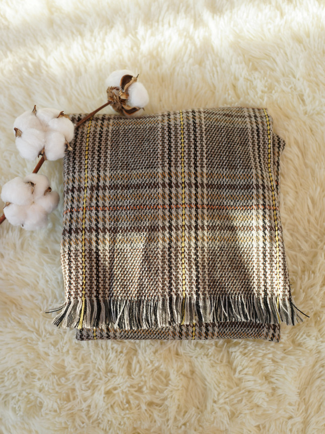 Check muffler Autumn A warm classic ring that will