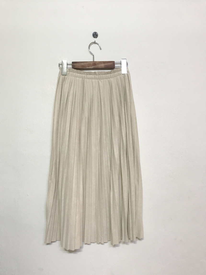 Long tax skirt