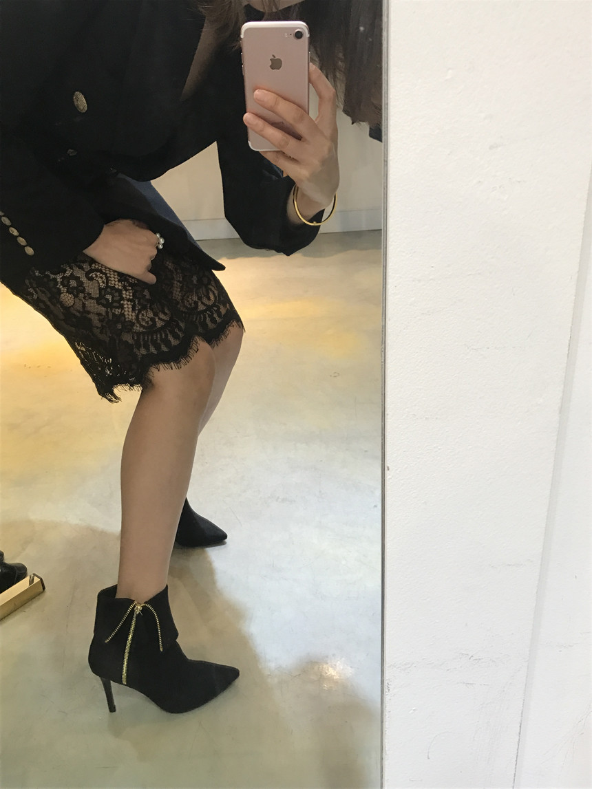 Suede Angle Boots Feminine look 30 suits for skirt