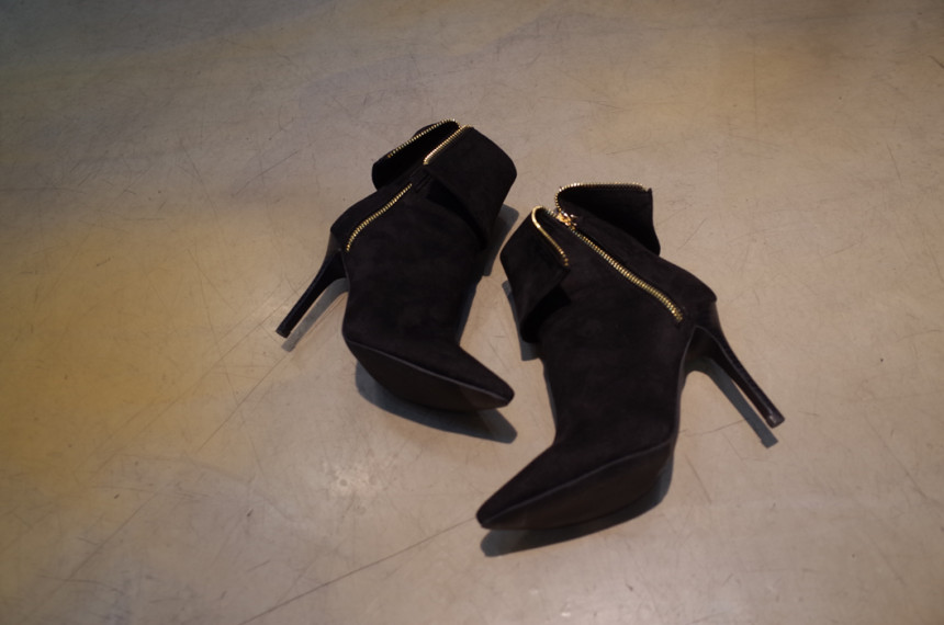 Suede Angle Boots Feminine look 30 suits for skirt