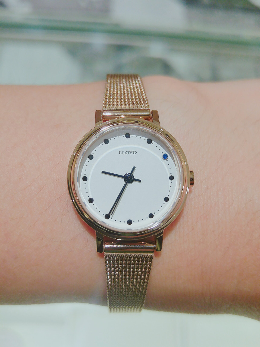 <b><p>Lloyd 2 o'cck Blue Stone Mesh couple LL1G17673</p></b><b><p>ロイド 2時の ブルーストーン メッシュ カップル 時計 LL1G17673 ゴールド</p></b><br /><br /><p align='center'>