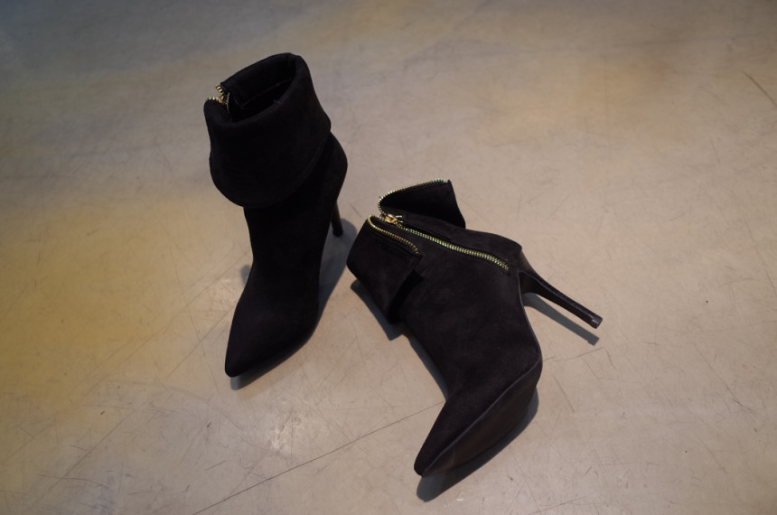 Suede Angle Boots Feminine look 30 suits for skirt