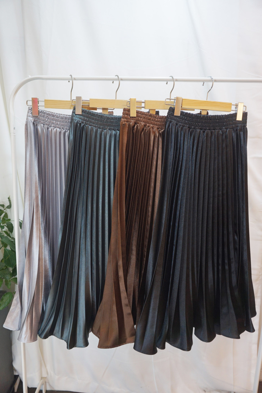 Metal pleated skirt 4 COLOR long wrinkle coordinat