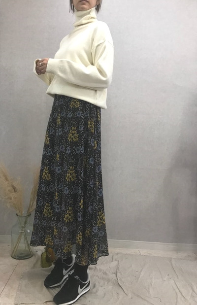 Flower chiffon long skirt Lovely look romantic Sty