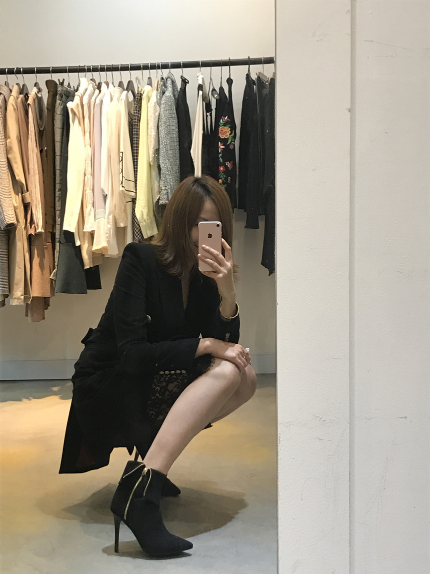 Suede Angle Boots Feminine look 30 suits for skirt