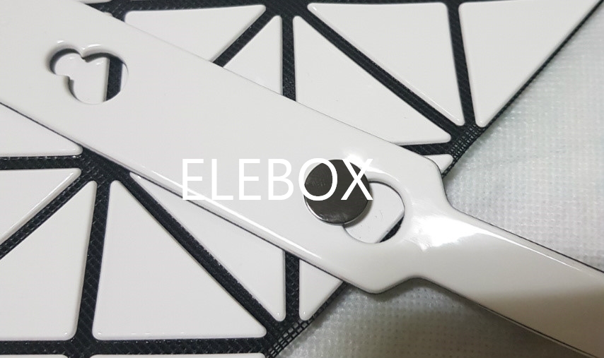 <b><p>Baobao Lucent Prism Isei Miyake BOBO shoulder</p></b><b><p>バオバオルーセントプリズムイッセイミヤケBOBOショルダーバッグ、日本の名品バッグ本物</p></b><br /><br /><p align='center'>