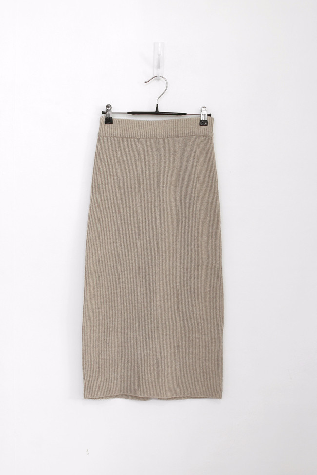 Long skirt long skirts Basic coordination Good pri