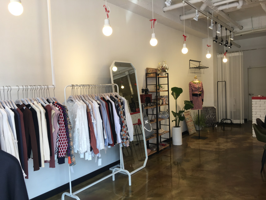 Casual 30-year-old woman clean and elegant woolly 