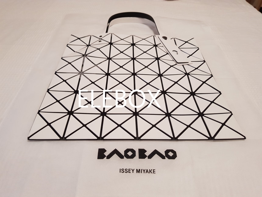 <b><p>Baobao Lucent Prism Isei Miyake BOBO shoulder</p></b><b><p>バオバオルーセントプリズムイッセイミヤケBOBOショルダーバッグ、日本の名品バッグ本物</p></b><br /><br /><p align='center'>