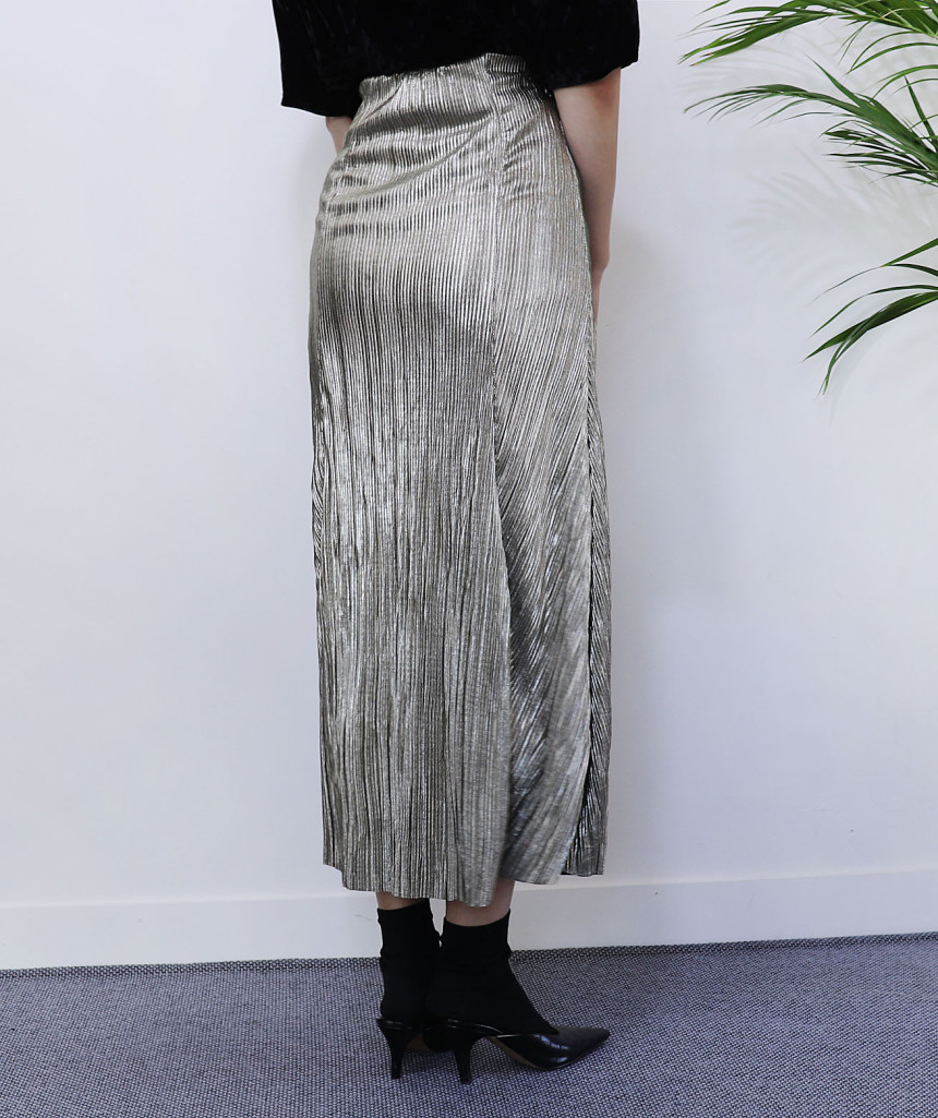Gold Pleated Skirt 2col Natural sense of color wit