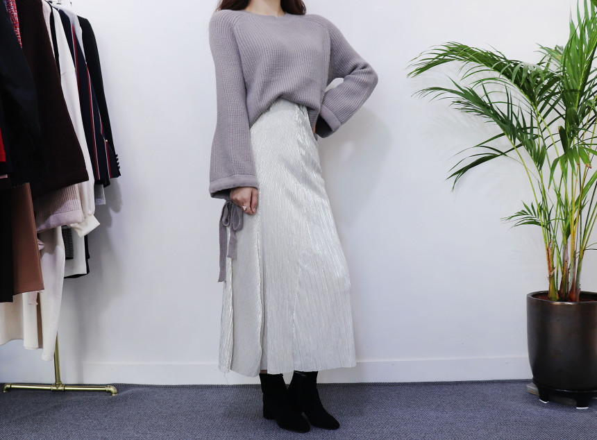 Gold Pleated Skirt 2col Natural sense of color wit