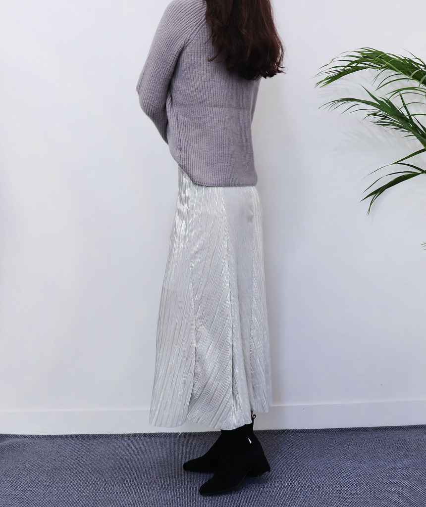 Gold Pleated Skirt 2col Natural sense of color wit