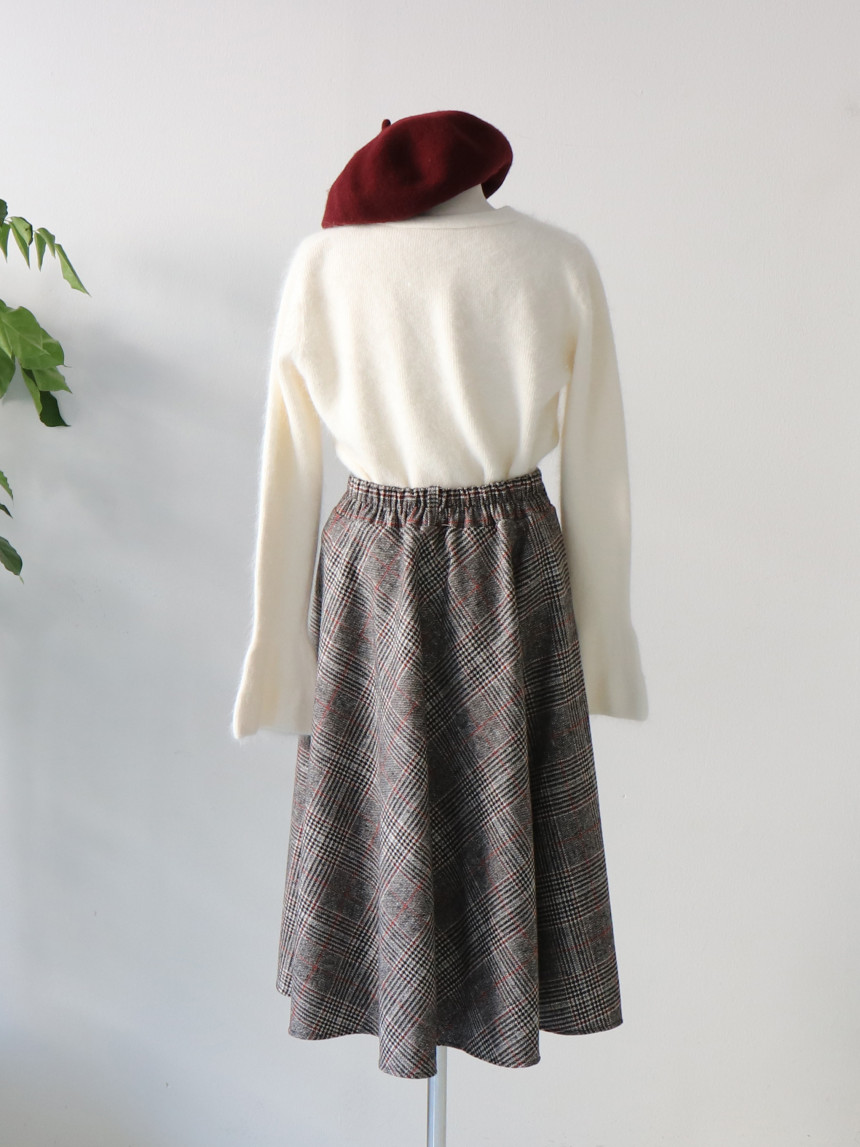 Flair check skirt long skirt
