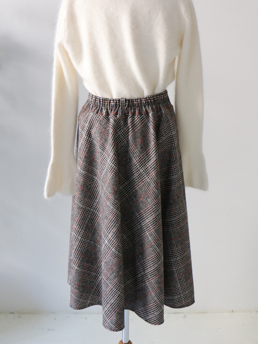 Flair check skirt long skirt