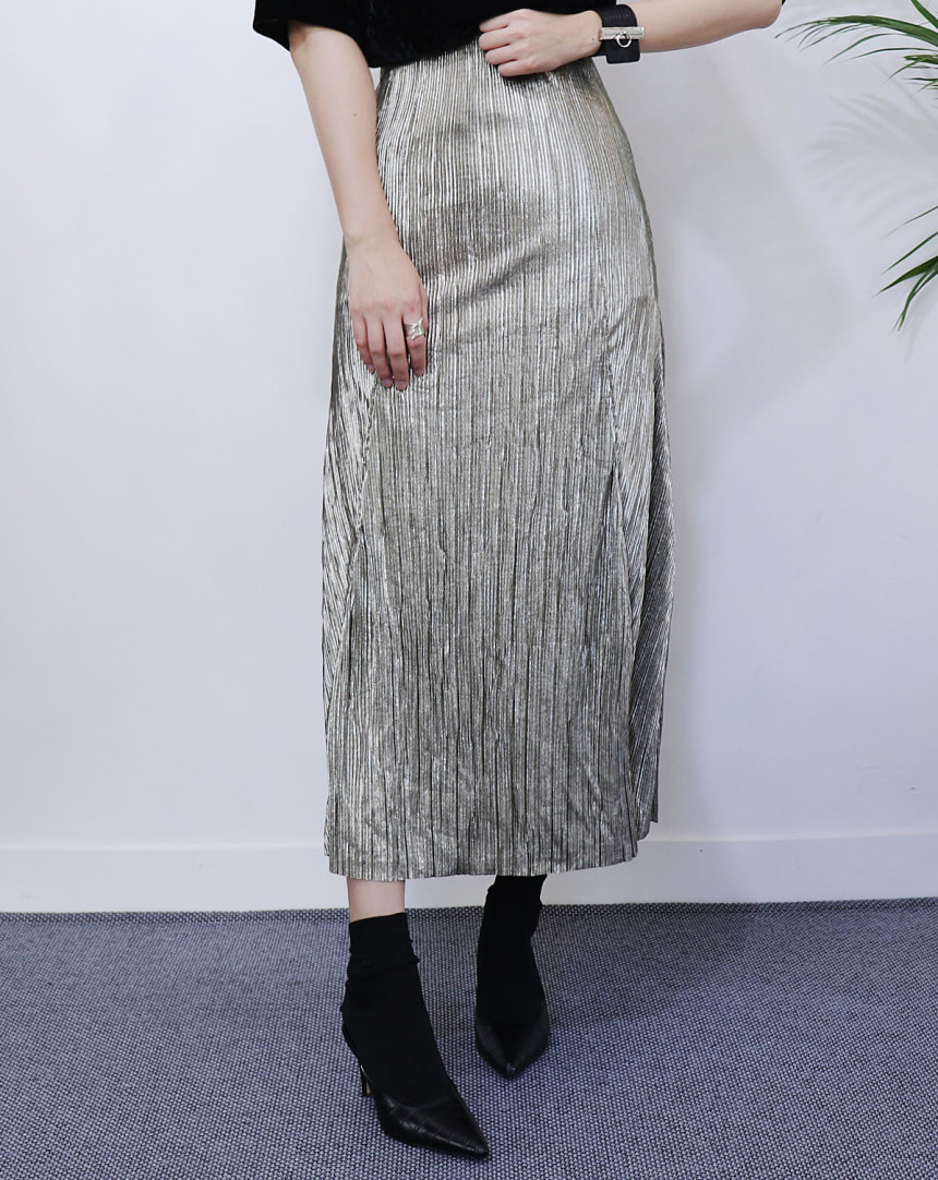 Gold Pleated Skirt 2col Natural sense of color wit