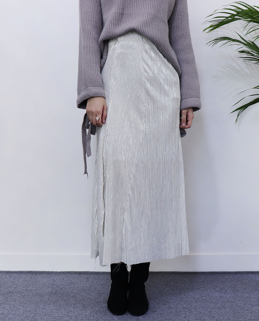 Gold Pleated Skirt 2col Natural sense of color wit