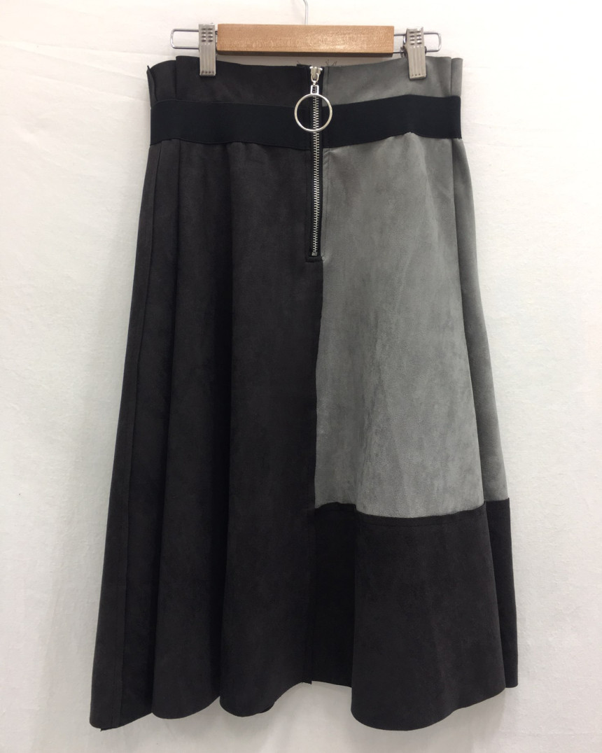 2color Long skirt knit set Modern woman with a sen